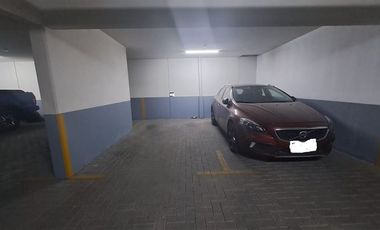 Estacionamiento en venta en Santiago, Vitacura - Sin amueblar