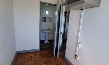 Oficina primera vista al mar, 3 privados,2 baños