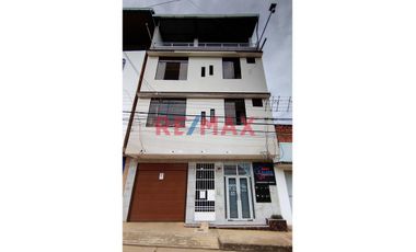 ✨ ¡Descubre tu nuevo hogar en la vibrante ciudad de Tarapoto! ✨

🌟 Presentamos un moderno departamento flat, ubicado en el corazón de la ciudad en J