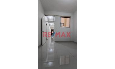 ✨ ¡Descubre tu nuevo hogar en la vibrante ciudad de Tarapoto! ✨

🌟 Presentamos un moderno departamento flat, ubicado en el corazón de la ciudad en J