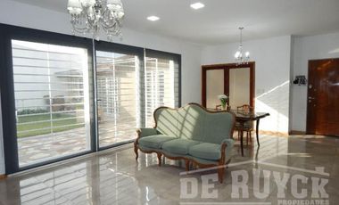 Casa en Venta en Quilmes Oeste