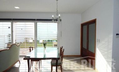 Casa en Venta en Quilmes Oeste