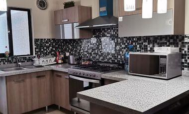 CASA AMUEBLADA EN RENTA CONDOMINIO CELESTE FRACC. ZAKIA