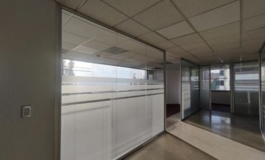 oficina en arriendo en bosque de pinos-usaquén. Cod A51540