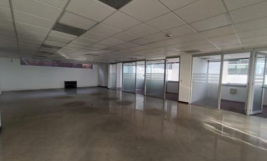 oficina en arriendo en bosque de pinos-usaquén. Cod A51540