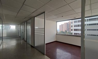 oficina en arriendo en bosque de pinos-usaquén. Cod A51540