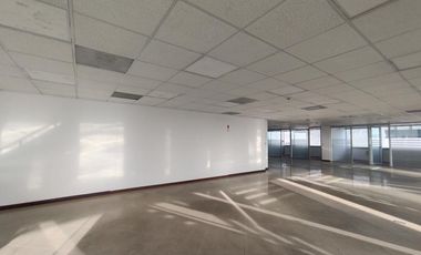 oficina en arriendo en bosque de pinos-usaquén. Cod A51540