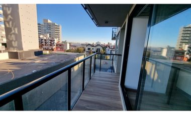 Departamento de 2 ambientes, vista al mar, cochera. Zona Constitución.