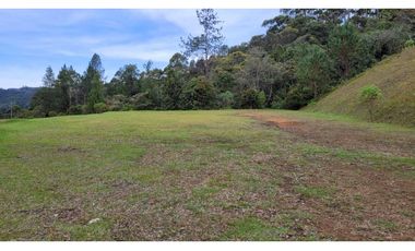 Venta de Lote En Unidad Cerrada Juanito Laguna El Retiro