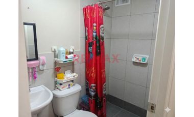 Venta De Departamento Flat  70 Mts. Mas Cochera -  Urb.Residencial Salamanca De Monterrico-Ate (Condominio Amaral)