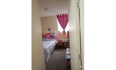 Venta De Departamento Flat  70 Mts. Mas Cochera -  Urb.Residencial Salamanca De Monterrico-Ate (Condominio Amaral)