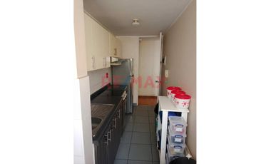 Venta De Departamento Flat  70 Mts. Mas Cochera -  Urb.Residencial Salamanca De Monterrico-Ate (Condominio Amaral)