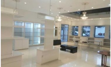 SE ALQUILA LOCAL EN PUNTA PAITILLA 220 M2