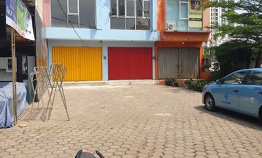 Ruko gandeng 3 lantai siap pakai di gandul cinere depok