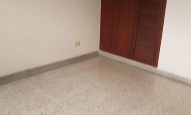 apartamento en venta en edf carretero. Cod V1467