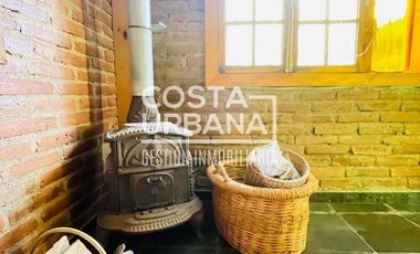 Encantadora parcela con casa en Melosilla