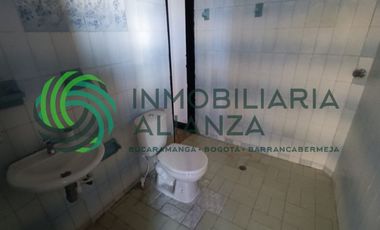 apartamento en arriendo en pueblo nuevo. Cod A16394