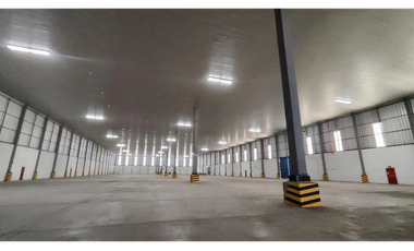 En Alquiler bodega 9200 m² - Complejo Bodeguero - Duran