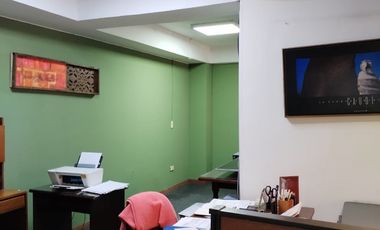 oficina en arriendo en centro internacional. Cod A1561008