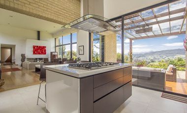 VENTA de CASAS en LA CALERA