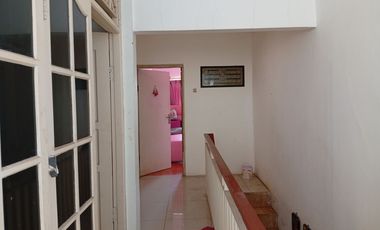 Rumah Bebas Banjir 15 Menit ke Stasiun Bekasi SHM Hadap Utara J-46001