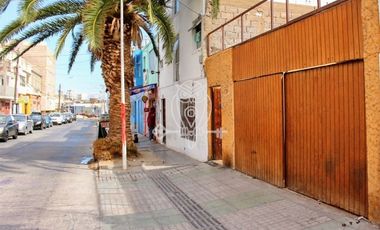 Casa en venta , con local comercial en región de Antofagasta