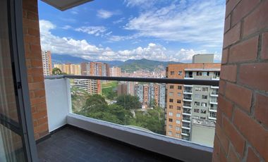 apartamento en arriendo en la cuenca. Cod A513085