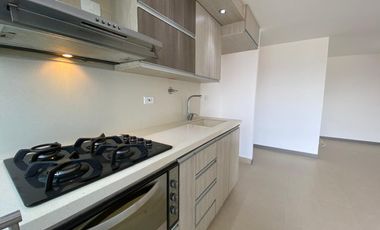 apartamento en arriendo en la cuenca. Cod A513085