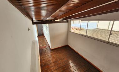 casa en arriendo en estadio. Cod A509993