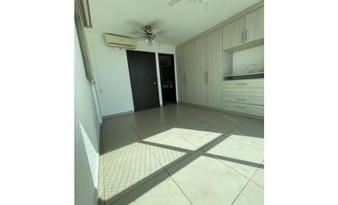 AMPLIO APARTAMENTO CON LINEA BLANCA EN CONDADO DEL REY