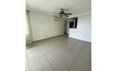 AMPLIO APARTAMENTO CON LINEA BLANCA EN CONDADO DEL REY