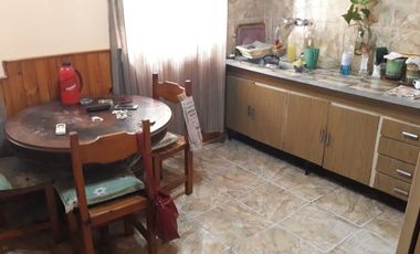 Departamento Tipo Casa en venta en Remedios de Escalada Este