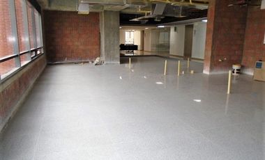 PR12152 SE RENTA CONSULTORIO EN SECTOR EL TESORO - EL POBLADO