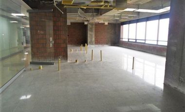 PR12152 SE RENTA CONSULTORIO EN SECTOR EL TESORO - EL POBLADO