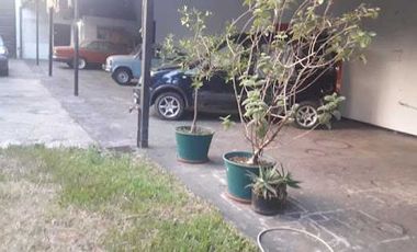 Casa  en Venta Haedo / Moron (B111 325)
