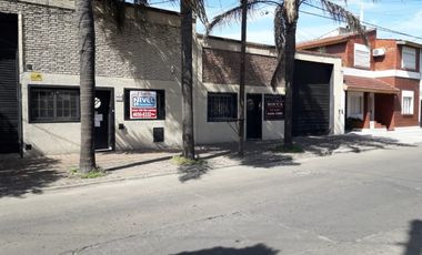 Casa  en Venta Haedo / Moron (B111 325)