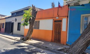Casa en venta de 9 dorm. en Copiapó