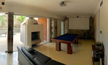 IMPORTANTE CHALET DE CATEGORIA