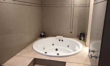 IMPORTANTE CHALET DE CATEGORIA