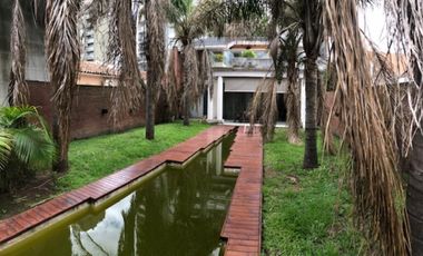 IMPORTANTE CHALET DE CATEGORIA