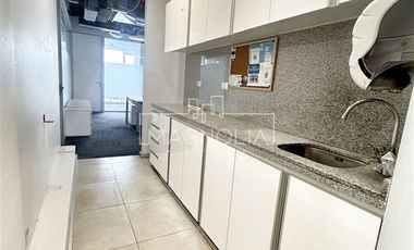 Arriendo Oficina Amoblada, Escuela Militar, Las Condes