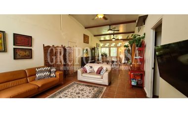 Oportunidad! Se Vende Amplia Casa Unifamiliar en Diablo COD. 349----