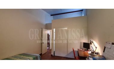 Oportunidad! Se Vende Amplia Casa Unifamiliar en Diablo COD. 349----