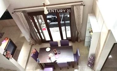 Dijual Rumah Bagus Hook Di Persimpangan Aktif Furnished