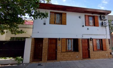 PH 4 ambientes en venta, Villa Sta Rita con patio