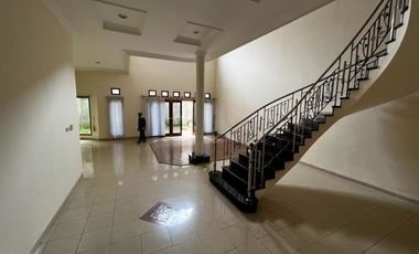 DISEWAKAN RUMAH MINIAMLIS SIAP HUNI@ SETRADUTA BANDUNG UTARA