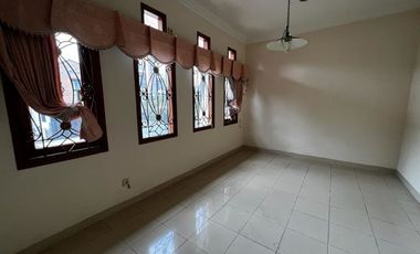 DISEWAKAN RUMAH MINIAMLIS SIAP HUNI@ SETRADUTA BANDUNG UTARA