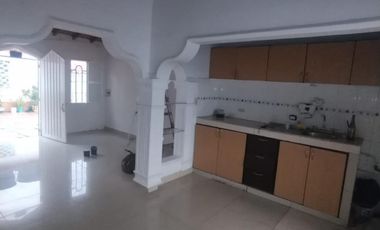 casa en venta en av. las américas. Cod V12711
