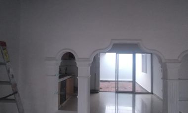 casa en venta en av. las américas. Cod V12711
