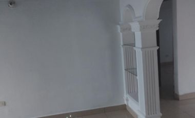 casa en venta en av. las américas. Cod V12711